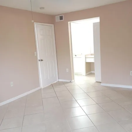 $1,650 | 131 Southwest Palm Drive, Unit 201, Port St. Lucie, FL 34986