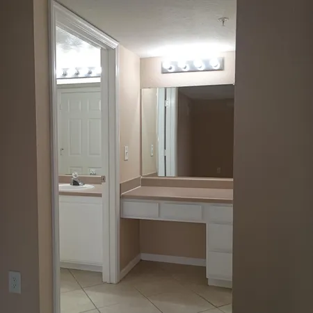 $1,650 | 131 Southwest Palm Drive, Unit 201, Port St. Lucie, FL 34986