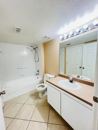 $1,650 | 131 Southwest Palm Drive, Unit 201, Port St. Lucie, FL 34986