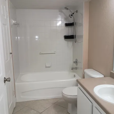 $1,650 | 131 Southwest Palm Drive, Unit 201, Port St. Lucie, FL 34986