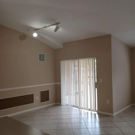 $1,650 | 131 Southwest Palm Drive, Unit 201, Port St. Lucie, FL 34986