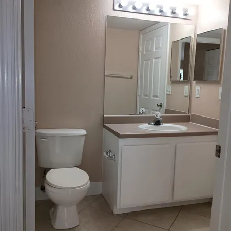 $1,650 | 131 Southwest Palm Drive, Unit 201, Port St. Lucie, FL 34986