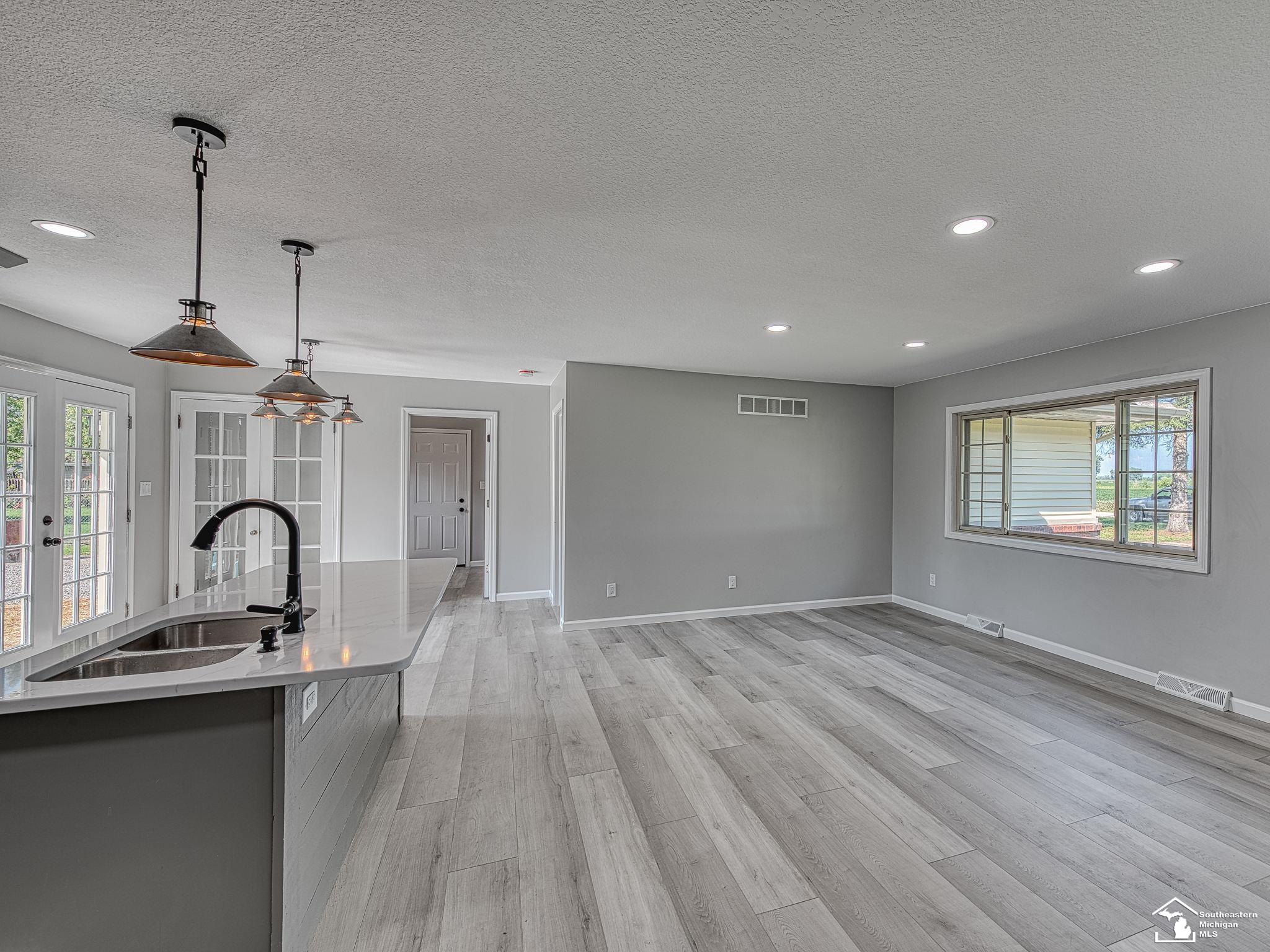 9057 Minx Road Temperance, MI 48182 - Photo 6 of 37