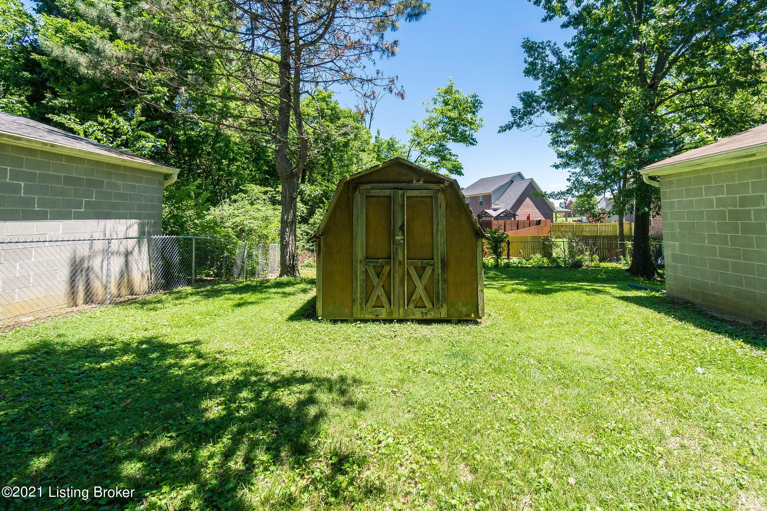 6509 El Rancho Road Louisville, KY 40291 - Photo 15 of 58 6509 El Rancho Rd-15