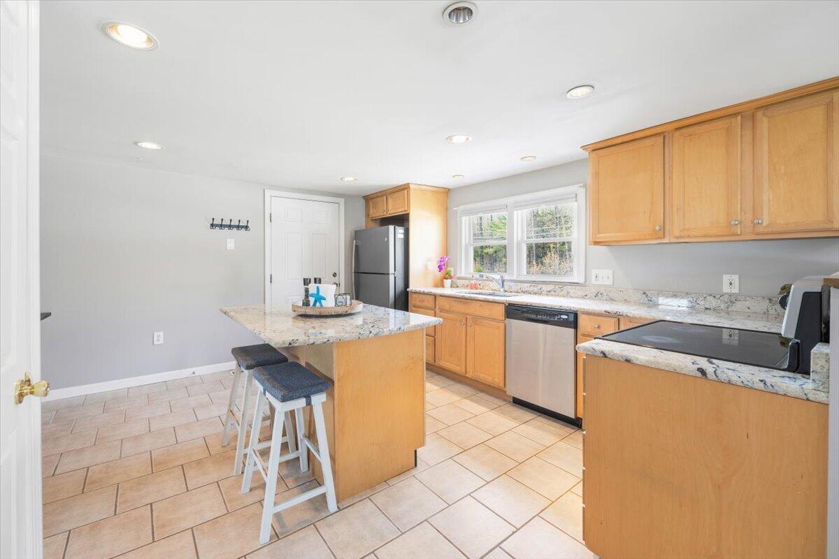 255 Alfred Road Kennebunk, ME 04043 - Photo 6 of 45 05-255 Alfred-5