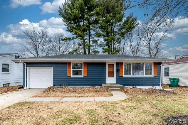 $159,500 | 9737 Calumet Drive, St. Louis, MO 63137