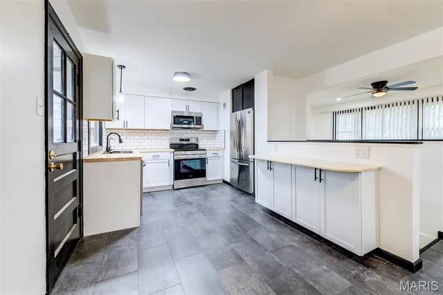 $159,500 | 9737 Calumet Drive, St. Louis, MO 63137