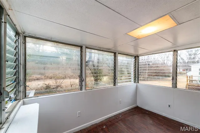 $159,500 | 9737 Calumet Drive, St. Louis, MO 63137