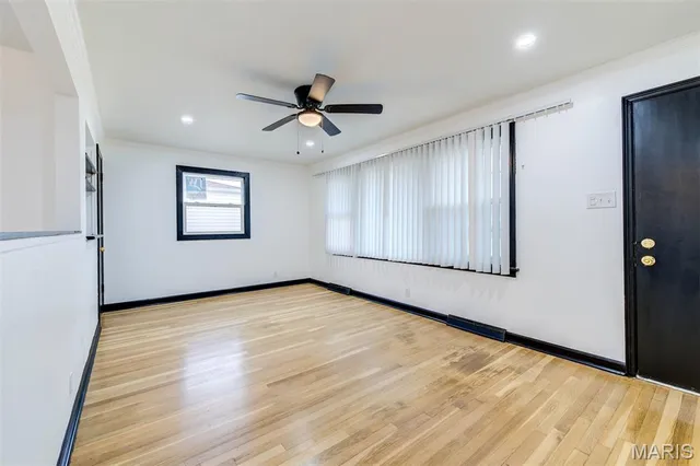 $159,500 | 9737 Calumet Drive, St. Louis, MO 63137