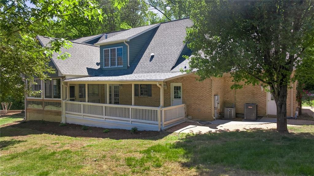 1747 Scalesville Road Summerfield, NC 27358 - Photo 3 of 49