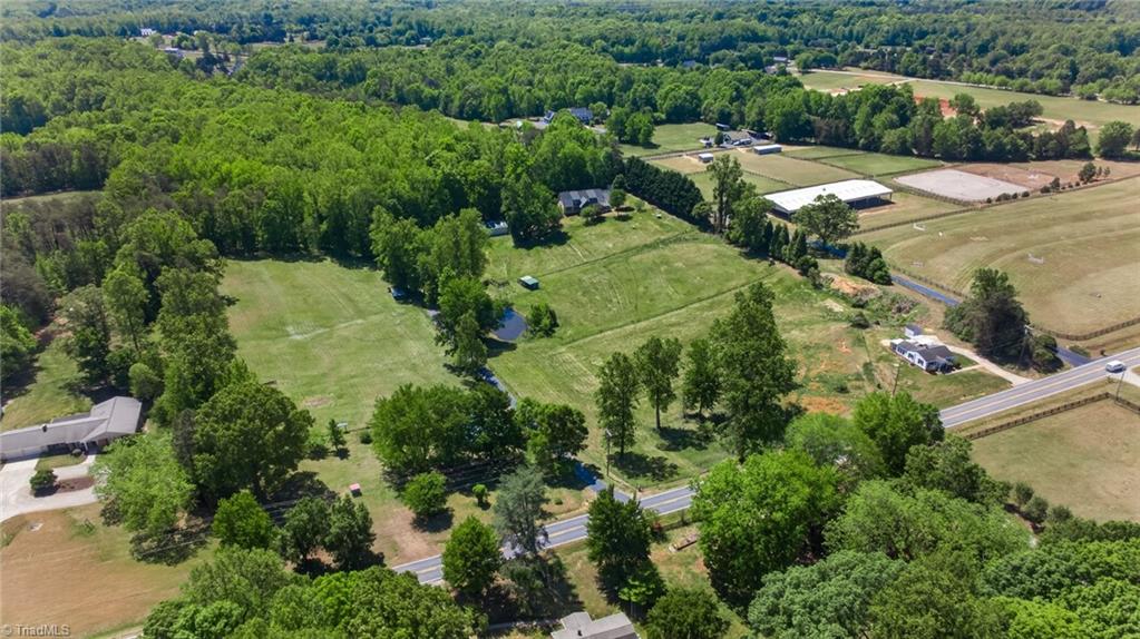 1747 Scalesville Road Summerfield, NC 27358 - Photo 4 of 49