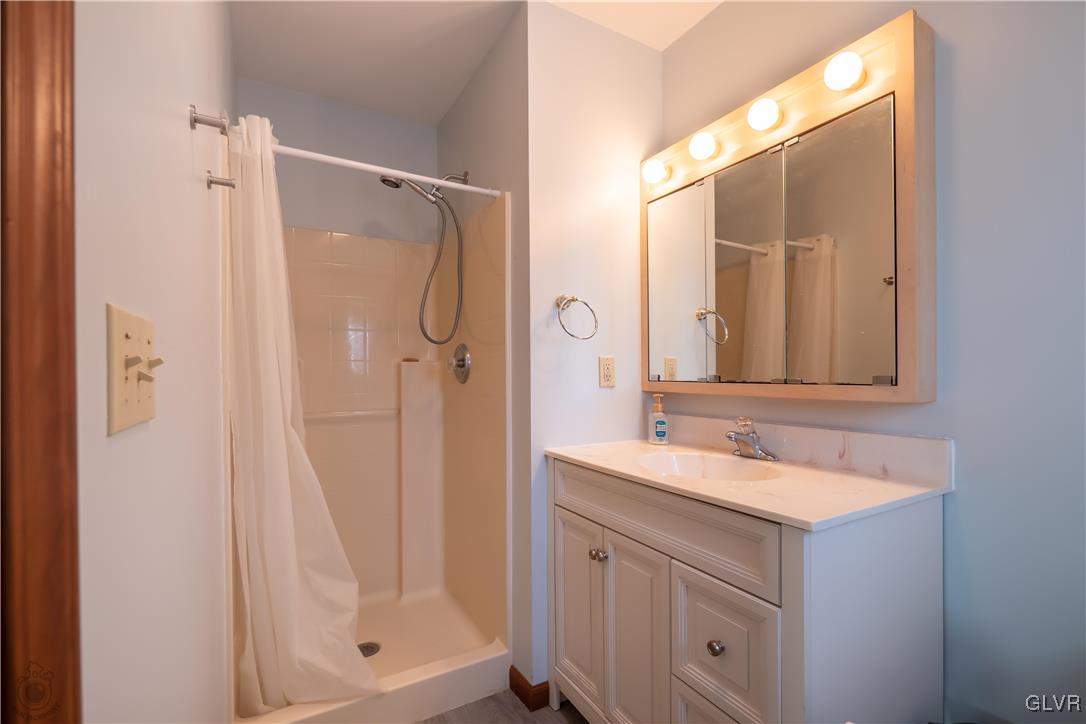 827 Pheasant Run Road Effort, PA 18330 - Photo 17 of 50