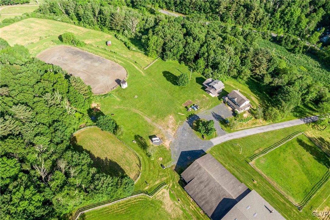 827 Pheasant Run Road Effort, PA 18330 - Photo 3 of 50