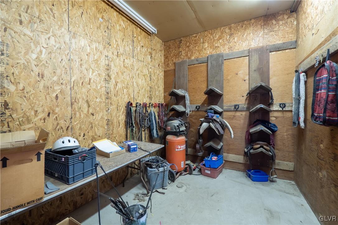 827 Pheasant Run Road Effort, PA 18330 - Photo 39 of 50