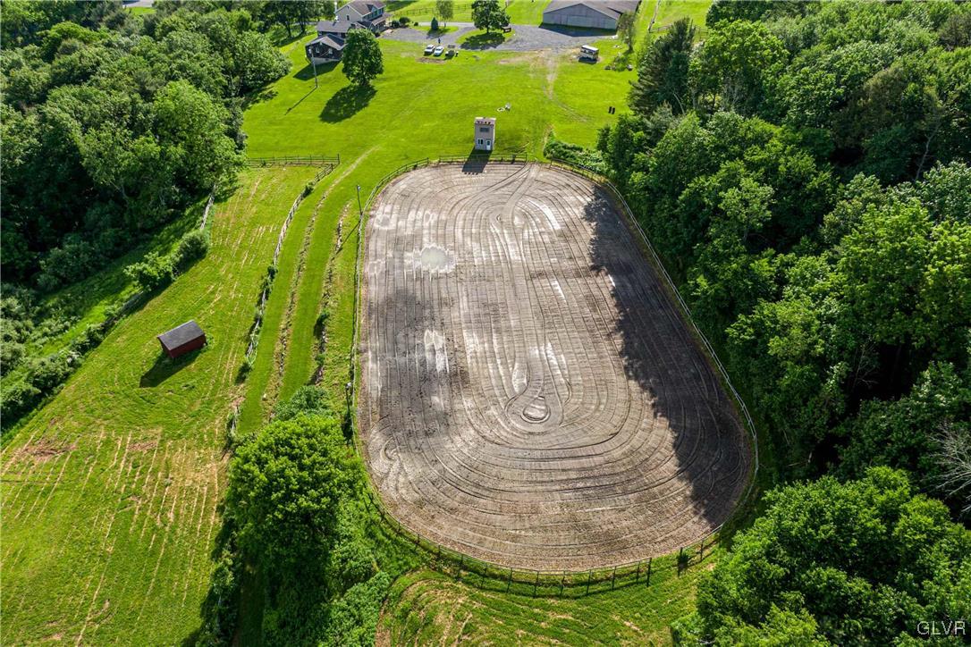 827 Pheasant Run Road Effort, PA 18330 - Photo 46 of 50