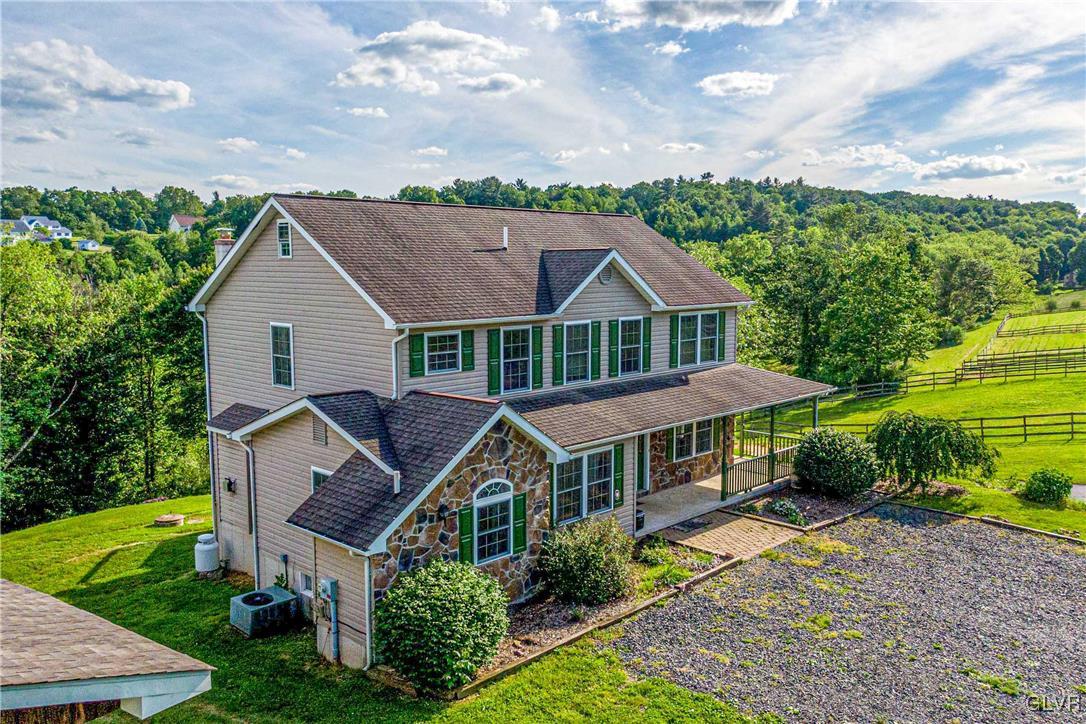 827 Pheasant Run Road Effort, PA 18330 - Photo 6 of 50