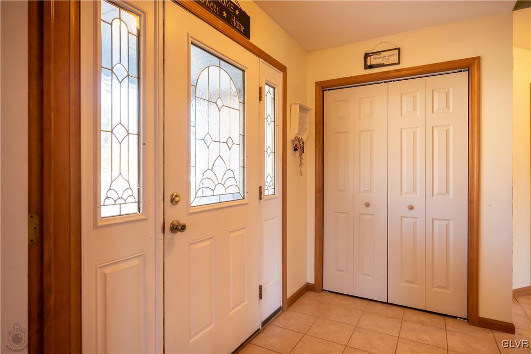 827 Pheasant Run Road Effort, PA 18330 - Photo 8 of 50