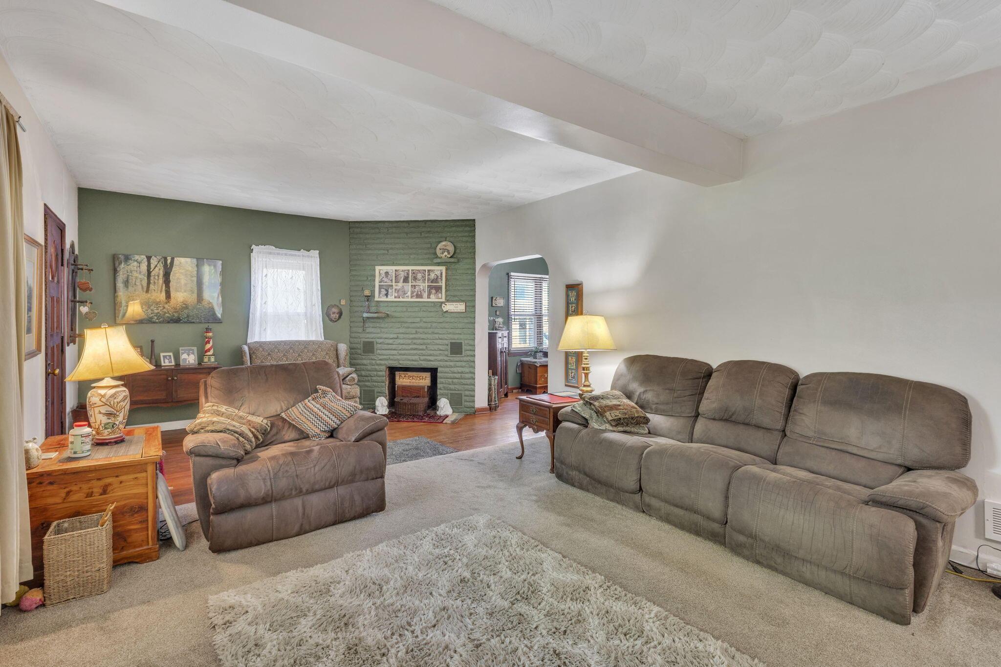 6646 Duffy Road Delaware, OH 43015 - Photo 12 of 61 Family Room