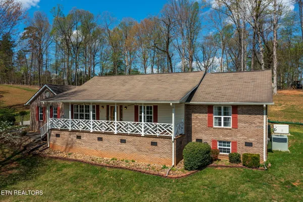 $650,000 | 882 Pioneer Drive, Seymour, TN 37865