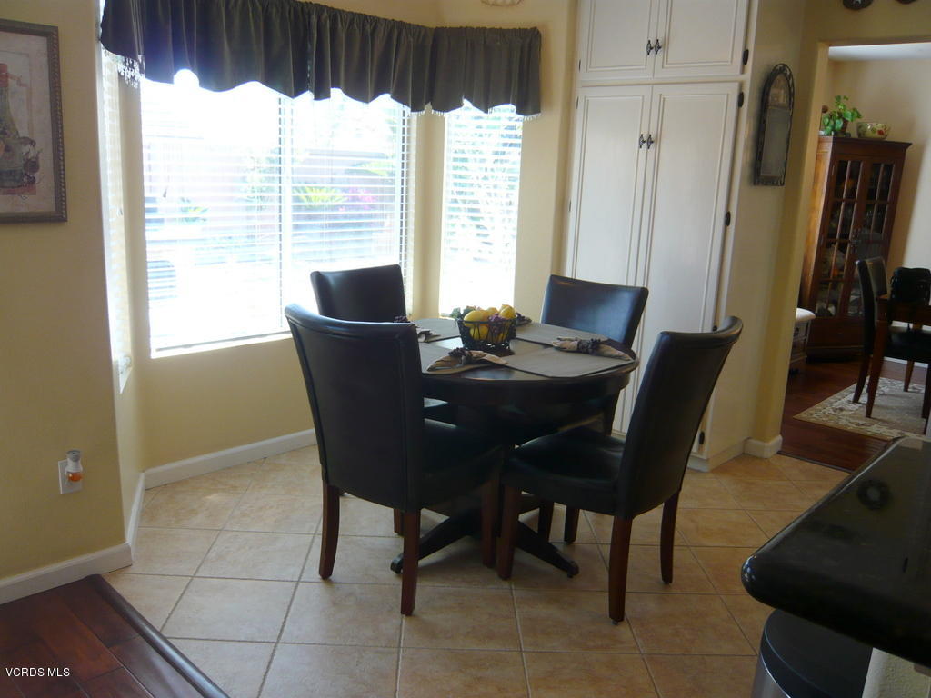 622 Perth Place Oxnard, CA 93035 - Photo 11 of 32 P1050646