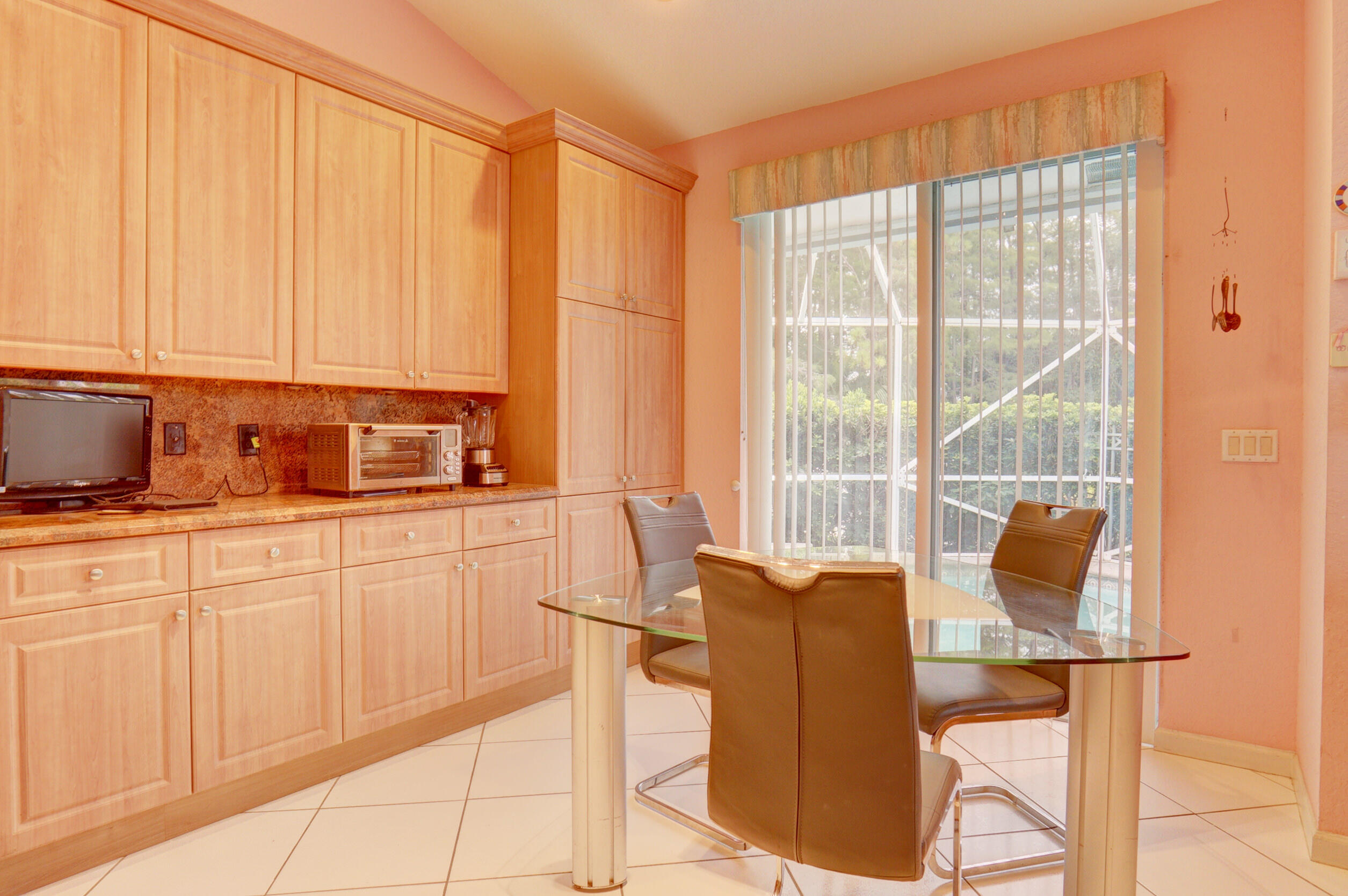 21652 Hammock Point Drive Boca Raton, FL 33433 - Photo 15 of 33 Eat In Kitchen