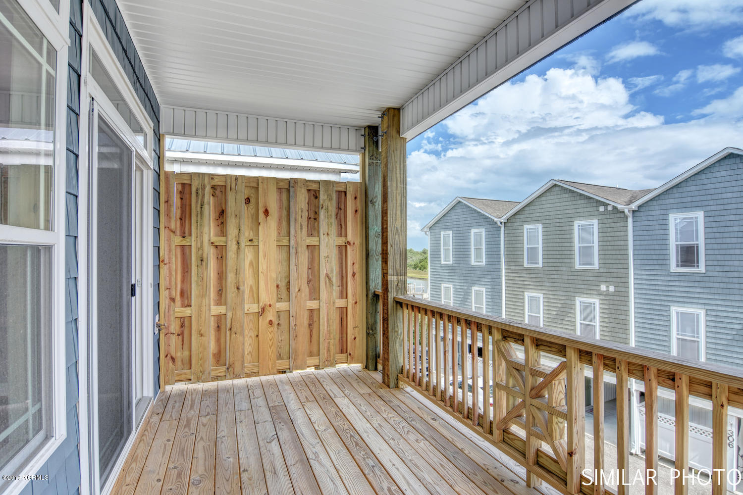 201 Dolphin & Shell Road, Unit C Surf City, NC 28445 - Photo 15 of 24 309 Vista Court Surf City NC-large-015-2