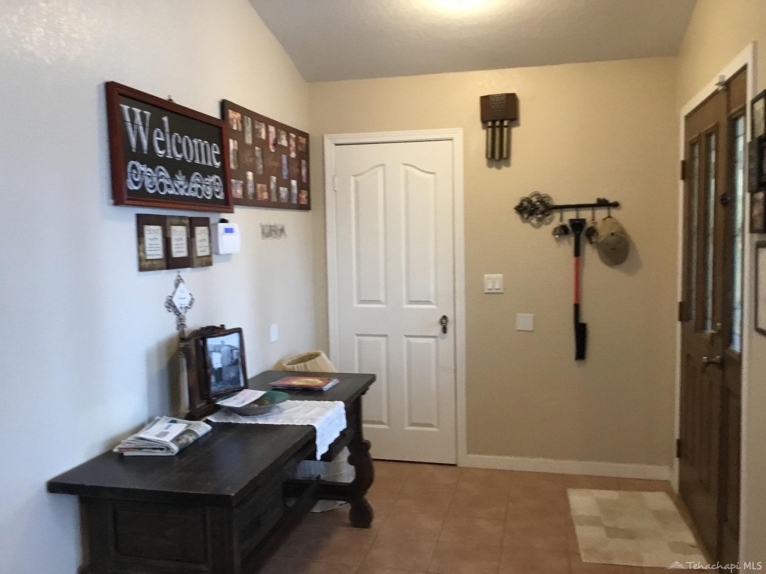 28105 Bear Valley Road Tehachapi, CA 93561 - Photo 3 of 14 Thresher 3
