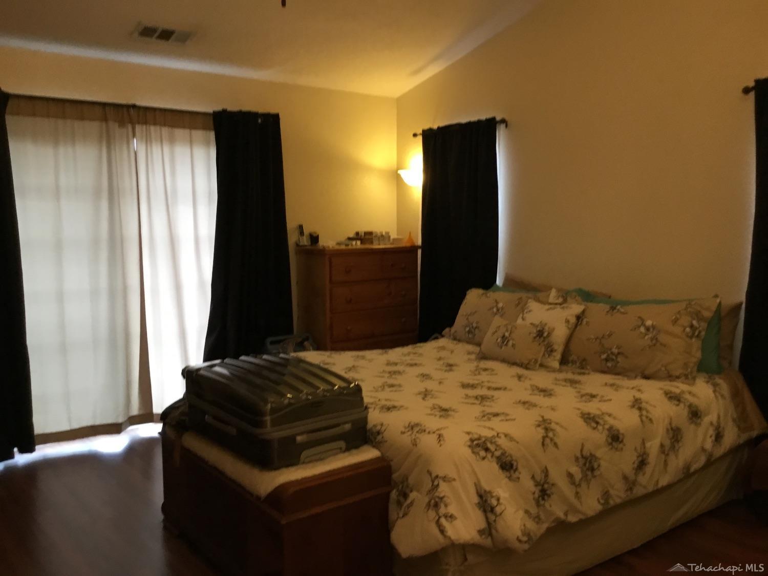 28105 Bear Valley Road Tehachapi, CA 93561 - Photo 7 of 14 Thresher 7
