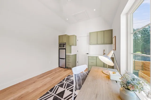 $734,900 | 1802 Overhill Drive, Unit A, Austin, TX 78721