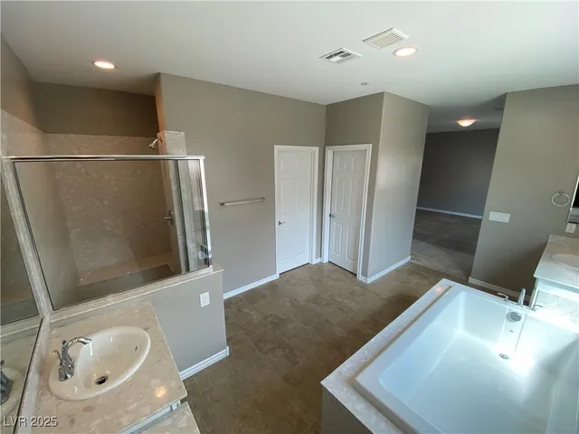 $2,900 | 1551 Mistywood Court, Henderson, NV 89014