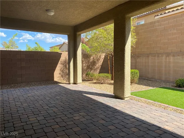 $2,900 | 1551 Mistywood Court, Henderson, NV 89014