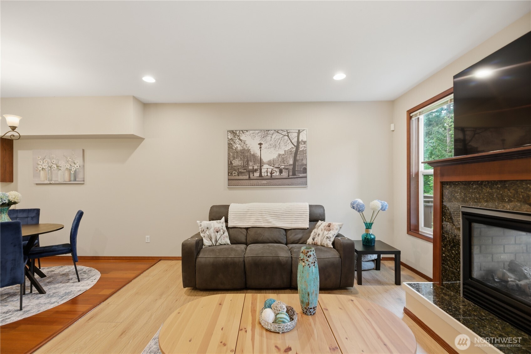 1047 215th Place Southeast Bothell, WA 98021 - Photo 4 of 29