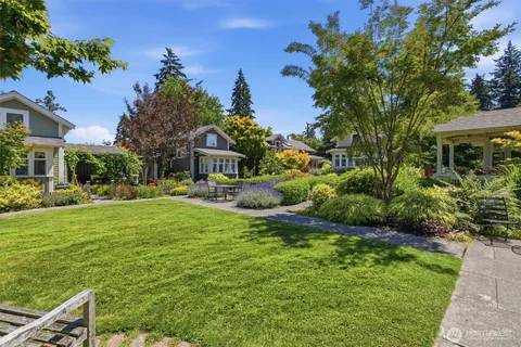 $649,950 | 317 North 160th Place, Shoreline, WA 98133