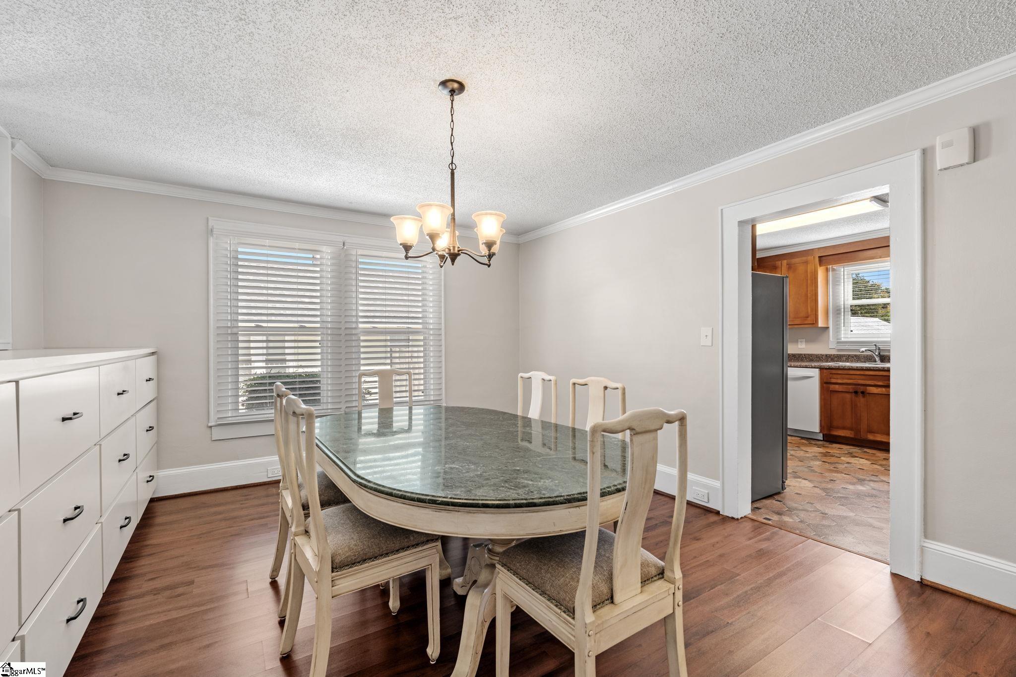 401 Gordon St Extension Greenville, SC 29611 - Photo 11 of 39