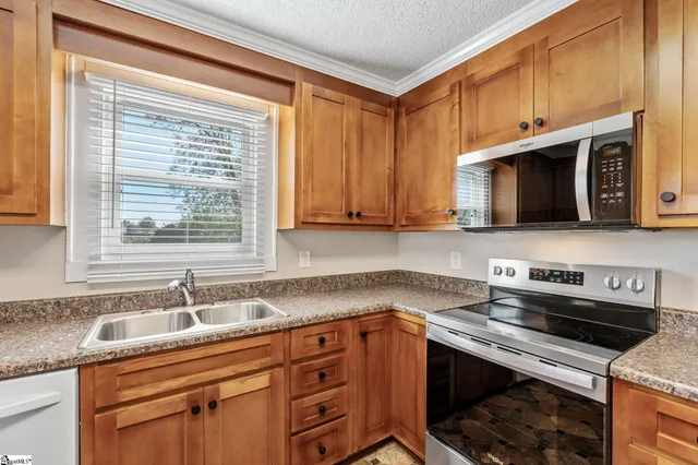 $292,500 | 401 Gordon St Extension, Greenville, SC 29611