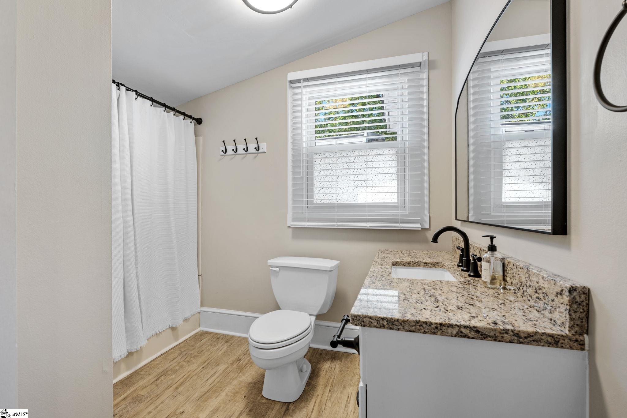 401 Gordon St Extension Greenville, SC 29611 - Photo 17 of 39