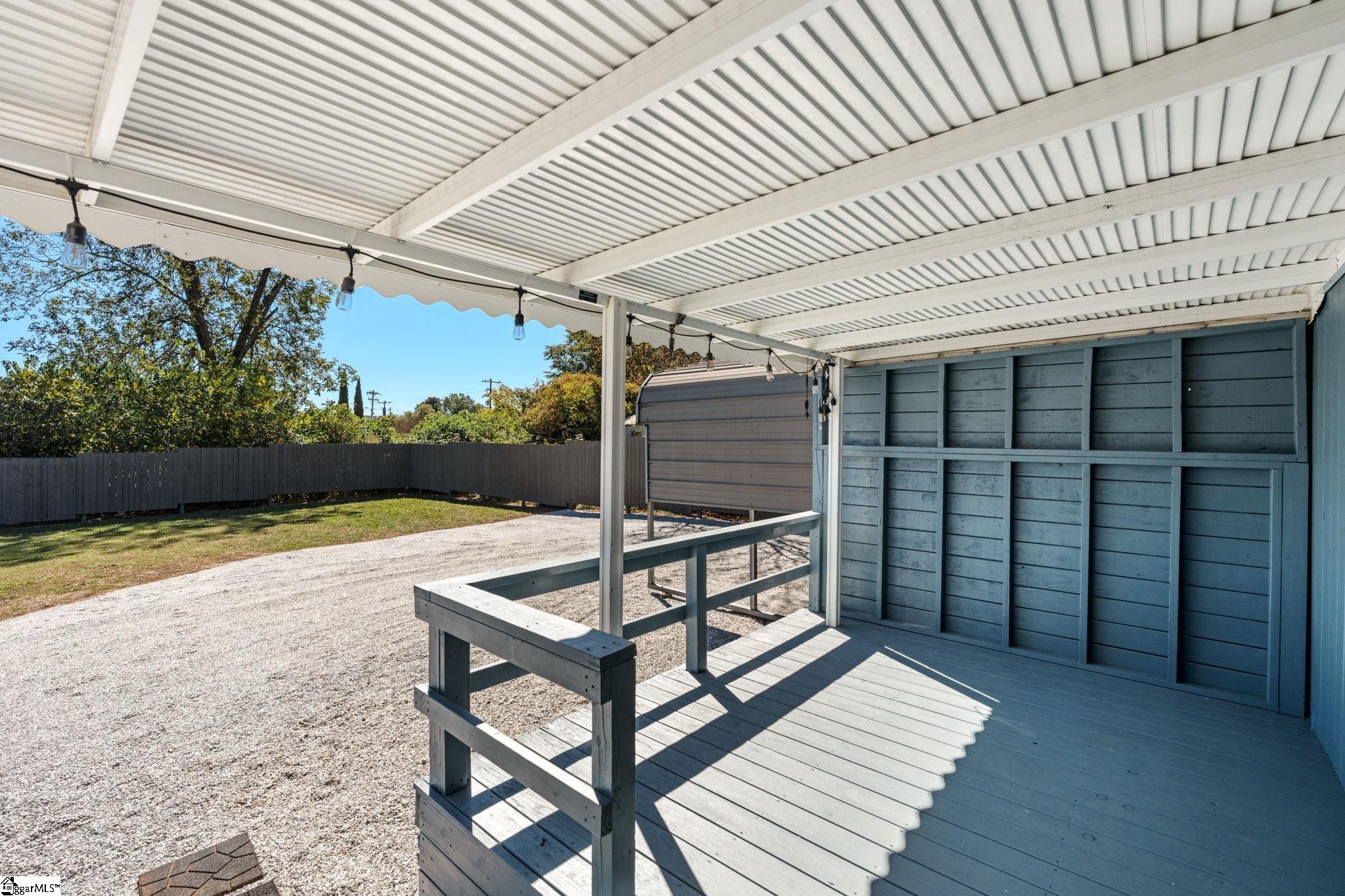 401 Gordon St Extension Greenville, SC 29611 - Photo 23 of 39