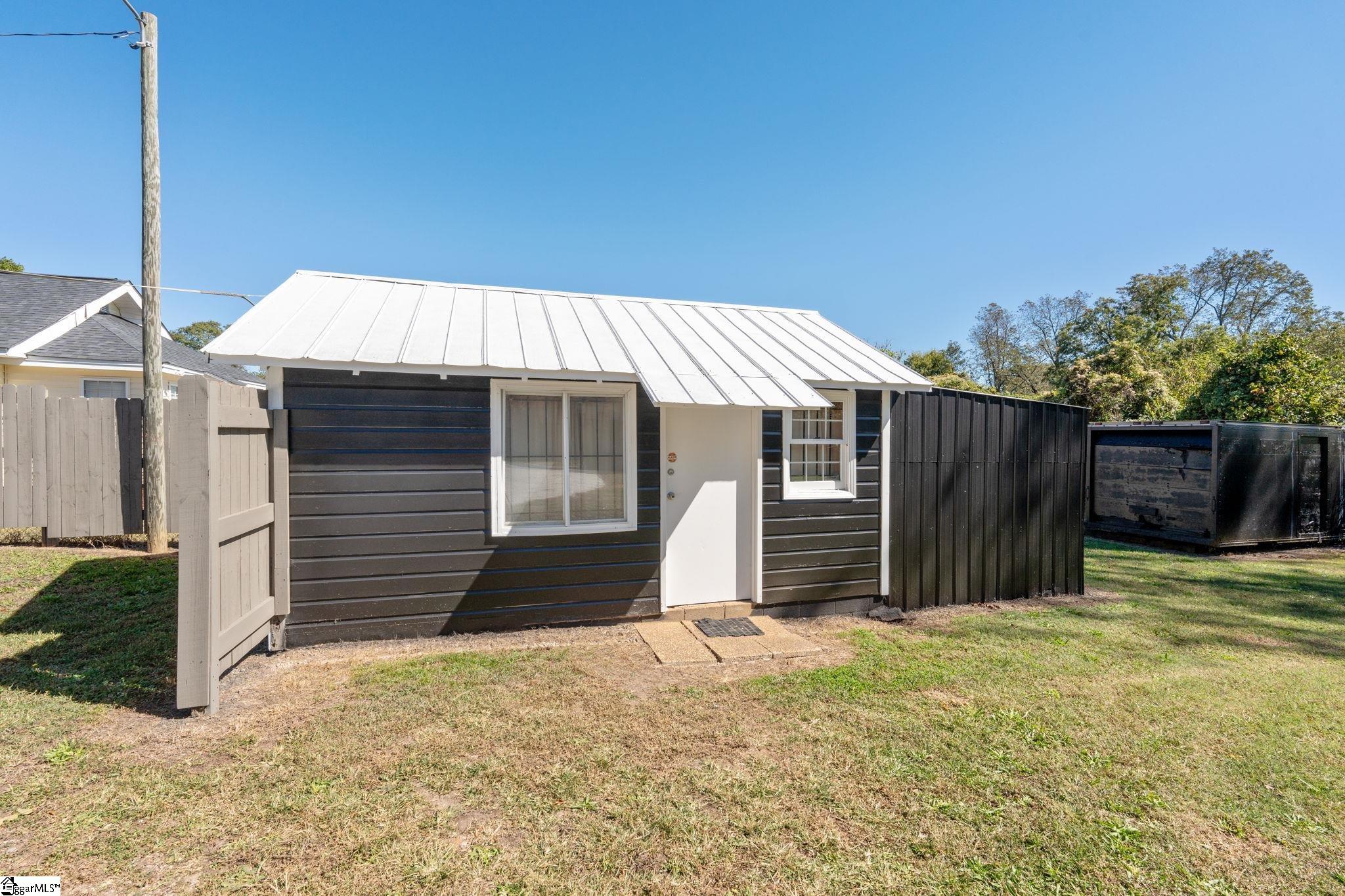 401 Gordon St Extension Greenville, SC 29611 - Photo 25 of 39