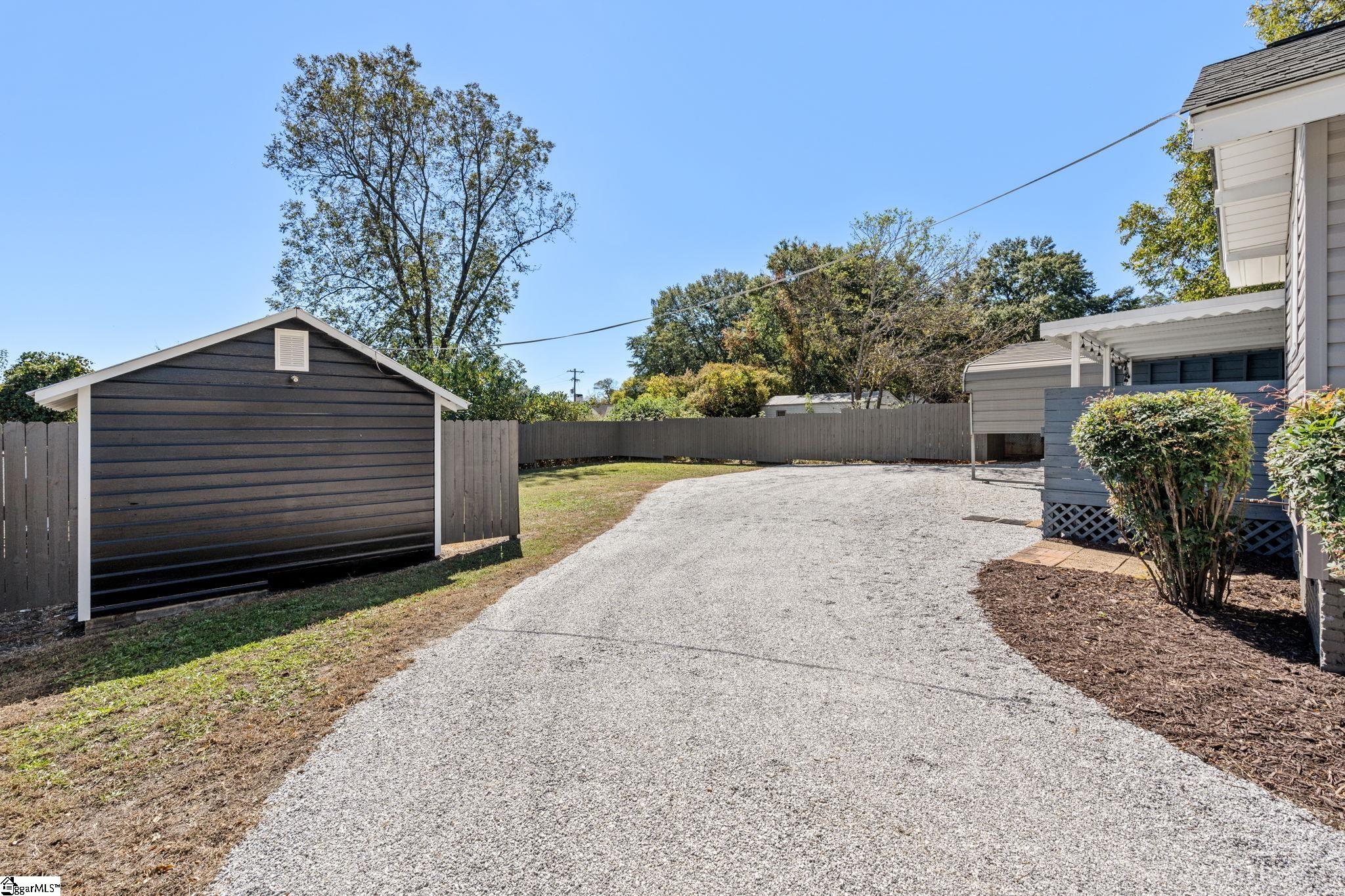 401 Gordon St Extension Greenville, SC 29611 - Photo 26 of 39
