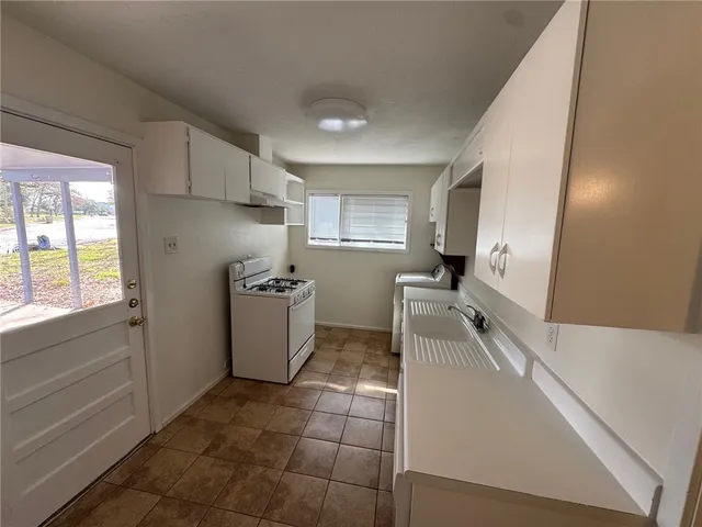 $995 | 604 College View Drive, Bryan, TX 77802