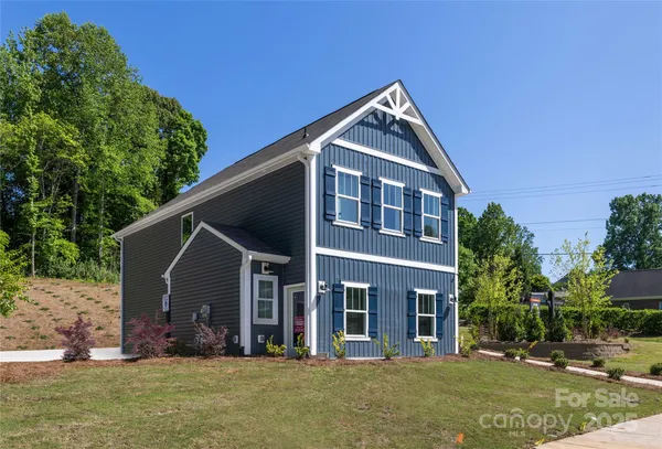 $399,000 | 1402 Richmond Drive, Unit 1, Lowell, NC 28098