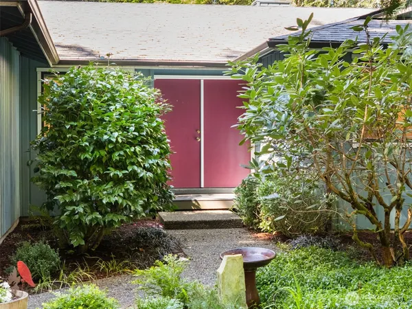 $650,000 | 5496 Northeast Laura Loop, Poulsbo, WA 98370