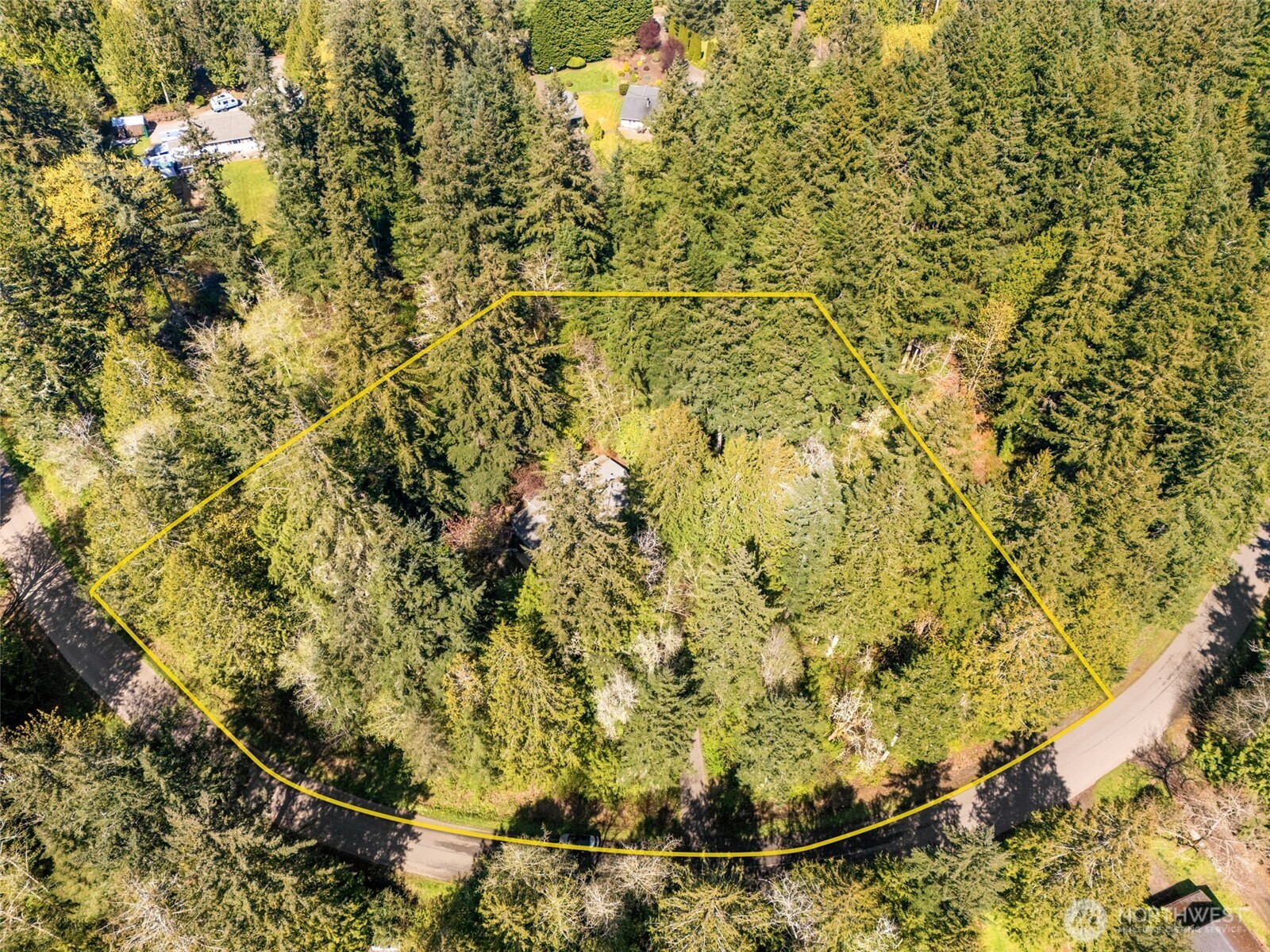 5496 Northeast Laura Loop Poulsbo, WA 98370 - Photo 33 of 34
