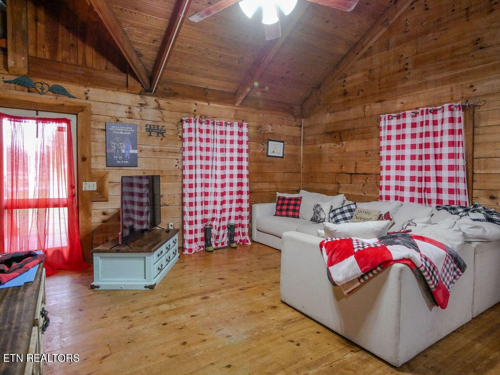 1099 Thomas Road Benton, TN 37307 - Photo 14 of 37 Gallery Image 14