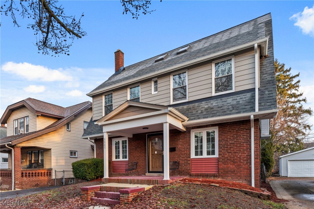 3267 Yorkshire Road Cleveland, OH 44118 - Photo 3 of 43 Gallery Image 3