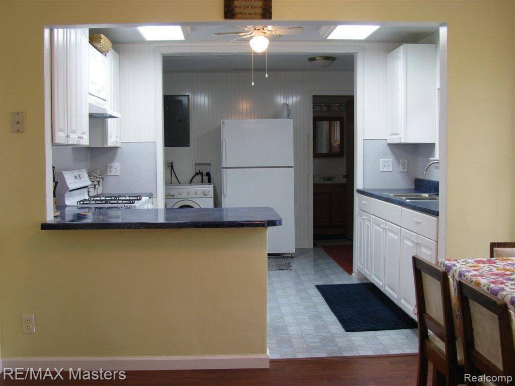 166 West Erie Road Temperance, MI 48182 - Photo 2 of 25 kitchen 1.JPG