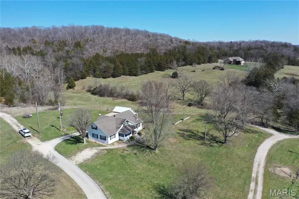 $550,000 | 14 Meador Lane, New Florence, MO 63363