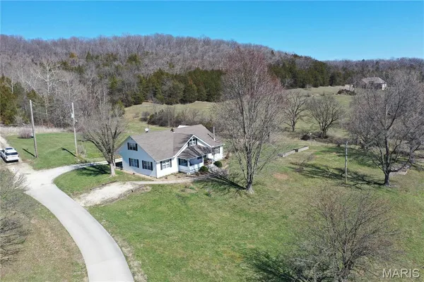 $550,000 | 14 Meador Lane, New Florence, MO 63363