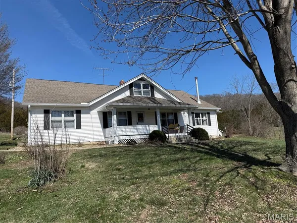 $550,000 | 14 Meador Lane, New Florence, MO 63363