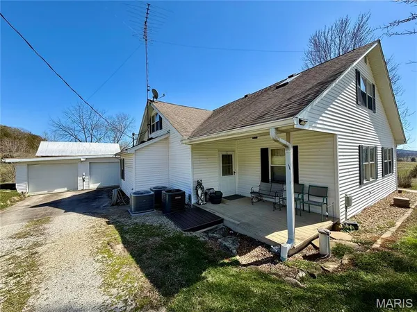 $550,000 | 14 Meador Lane, New Florence, MO 63363